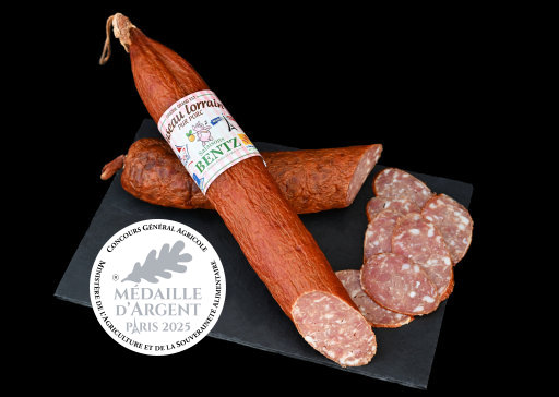 Geräucherte trockene Schweinewurst aus Lothringen